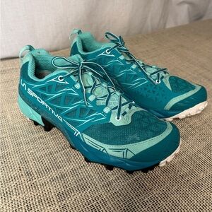 La Sportiva Women's Aqua Athletic Shoes